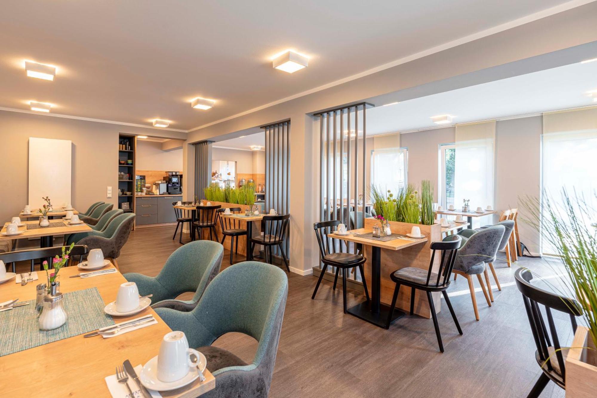 Hotel Akzent 3*